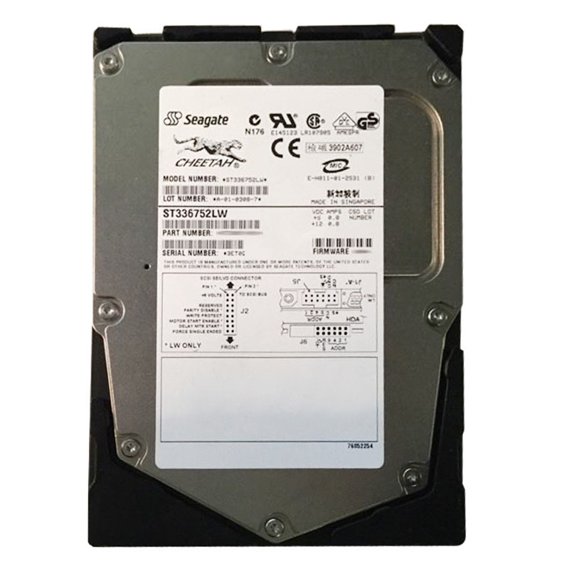 ST336752LW.jpg Seagate - 36.7GB 15K 68-PIN Ultra-160 SCSI 3.5" 8MB Cache Hard Drive - ST336752LW - Image 1